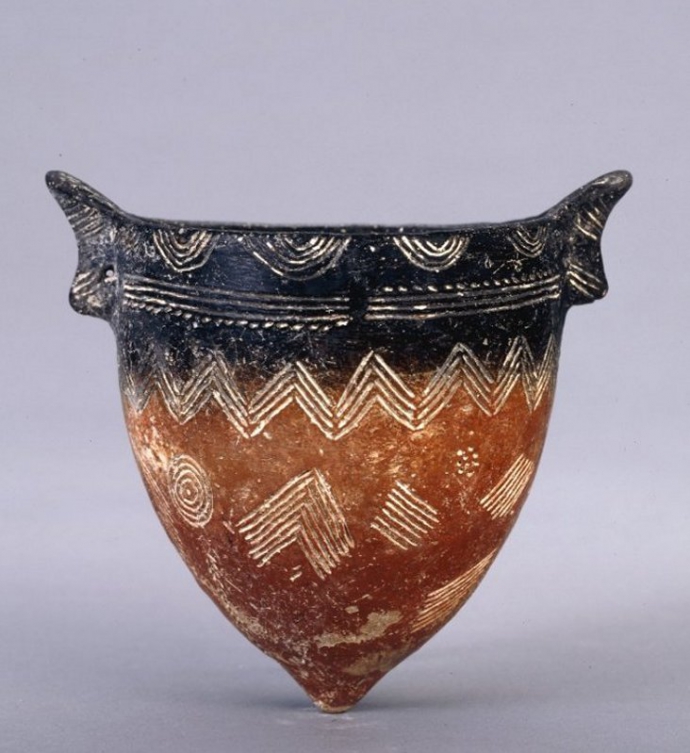 +828Culture chypriote  vase poli  2300-2100 BC.jpg