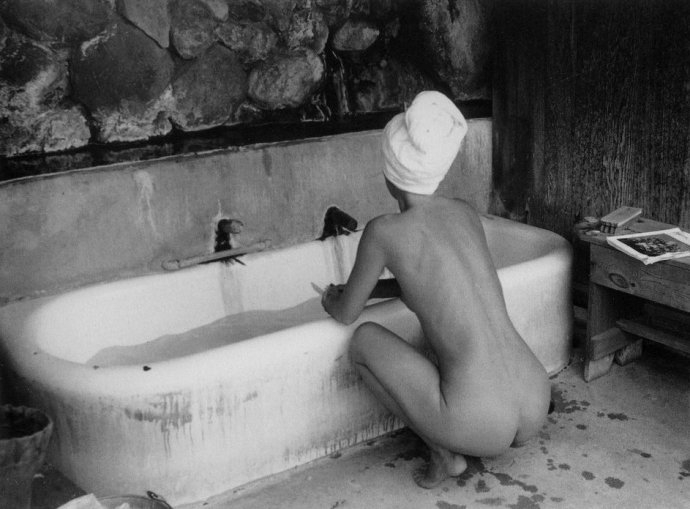 +255 Ellen Auerbach Sulpher-bath_-Big-Sur-1949.jpg