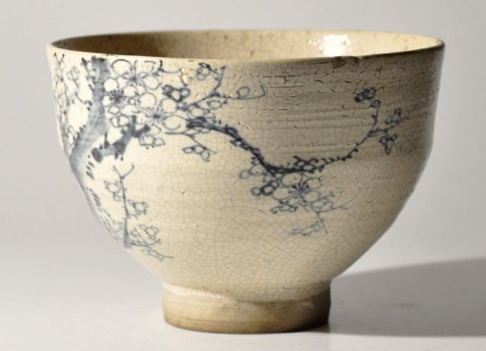 +2455 Antique vintage Japan kutani blue and white tea bowl.jpg