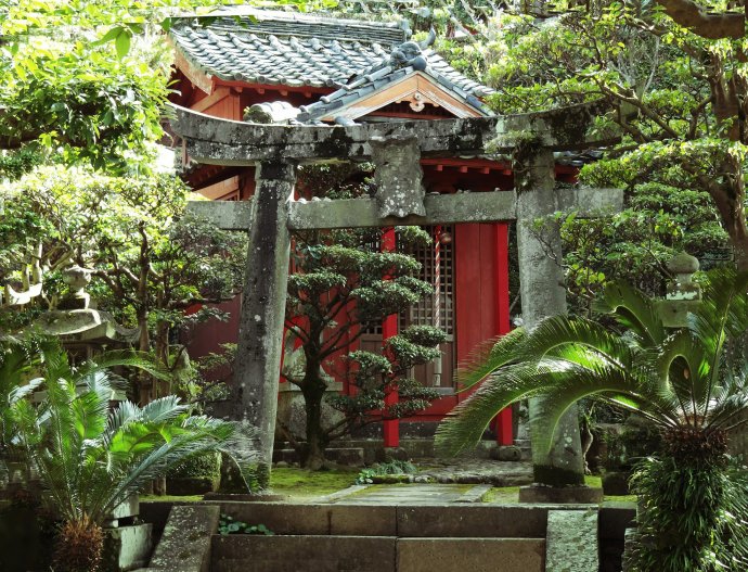 ++1392 Kagetsu Garden Shrine.jpg