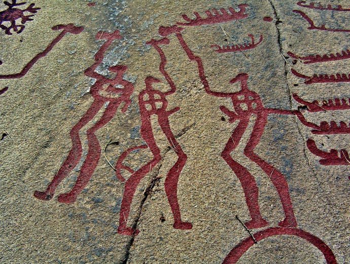 ++1389 One of the larger rocks of Nordic Bronze Age petroglyphs in Scandinavia, the Vitlyckehäll, is located in Tanumshede in Sweden. 01.jpg
