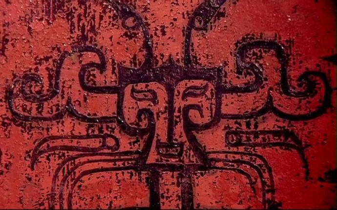 472 Dynastie Chu motif homme oiseau cornu détail peinture sur sarcophage 433 av notre ère Chine.jpg