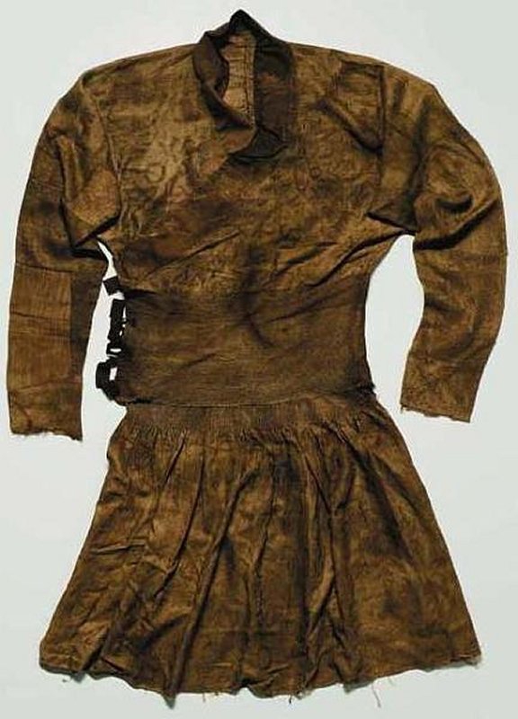 391b Persian-Mongol coat. 13th c  Iran..jpg
